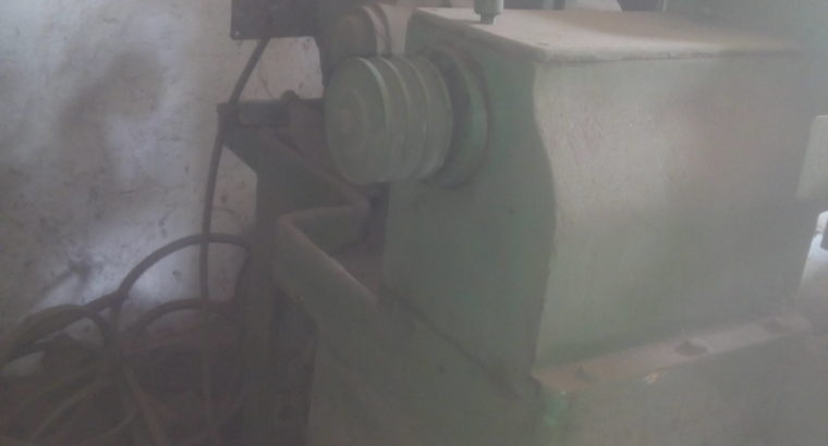 Centre Less Grinder