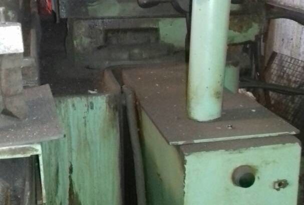 GRINDING MACHINE( ONLY FOR O.D BETWEEN CENTER 1000mm)