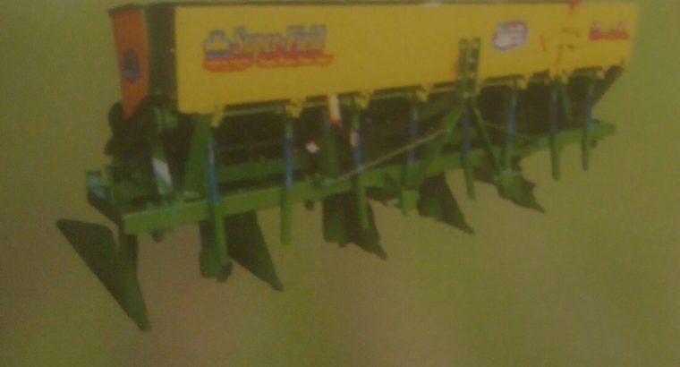 4 Row Semi Automatic Planter With Fertilizer Attachment