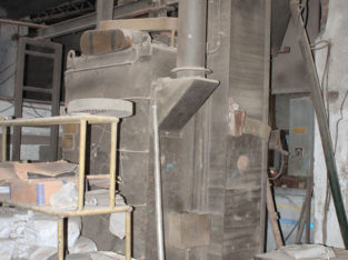 Hanger Type Shot Blasting Machine with Dust Collector